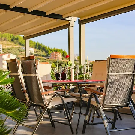 Penthouse Sunset Макарська