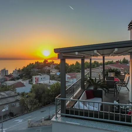 Penthouse Sunset Apartment