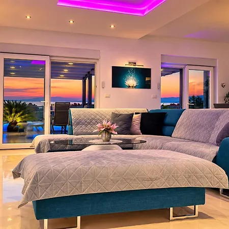 Apartment Penthouse Sunset *