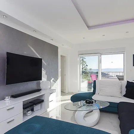 Penthouse Sunset Apartment