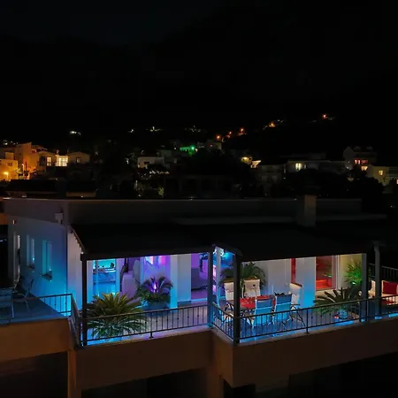 Penthouse Sunset Apartment